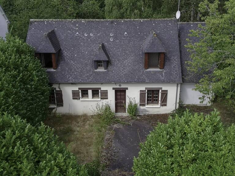 Maison - 107 m² - Isigny-le-Buat (50) — photo 1