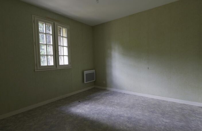 Maison - 107 m² - Isigny-le-Buat (50) — photo 5