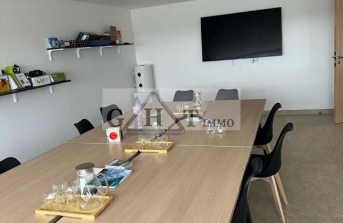 ENTREPOT BUREAUX 1520M2 A VENDRE CHENNEVIERES SUR MARNE — photo 3
