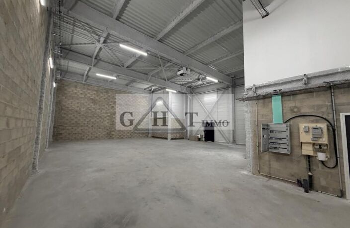 A louer Local d'activité de 314m2 — photo 2