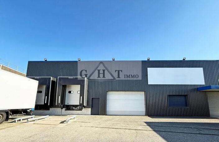 ENTREPOT 972 M² A VENDRE A ST FARGEAU — photo 5