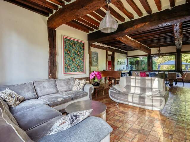 MANNEVILLE-SUR-RISLE – MAISON 268 M² – BEAUX VOLUMES — photo du bien