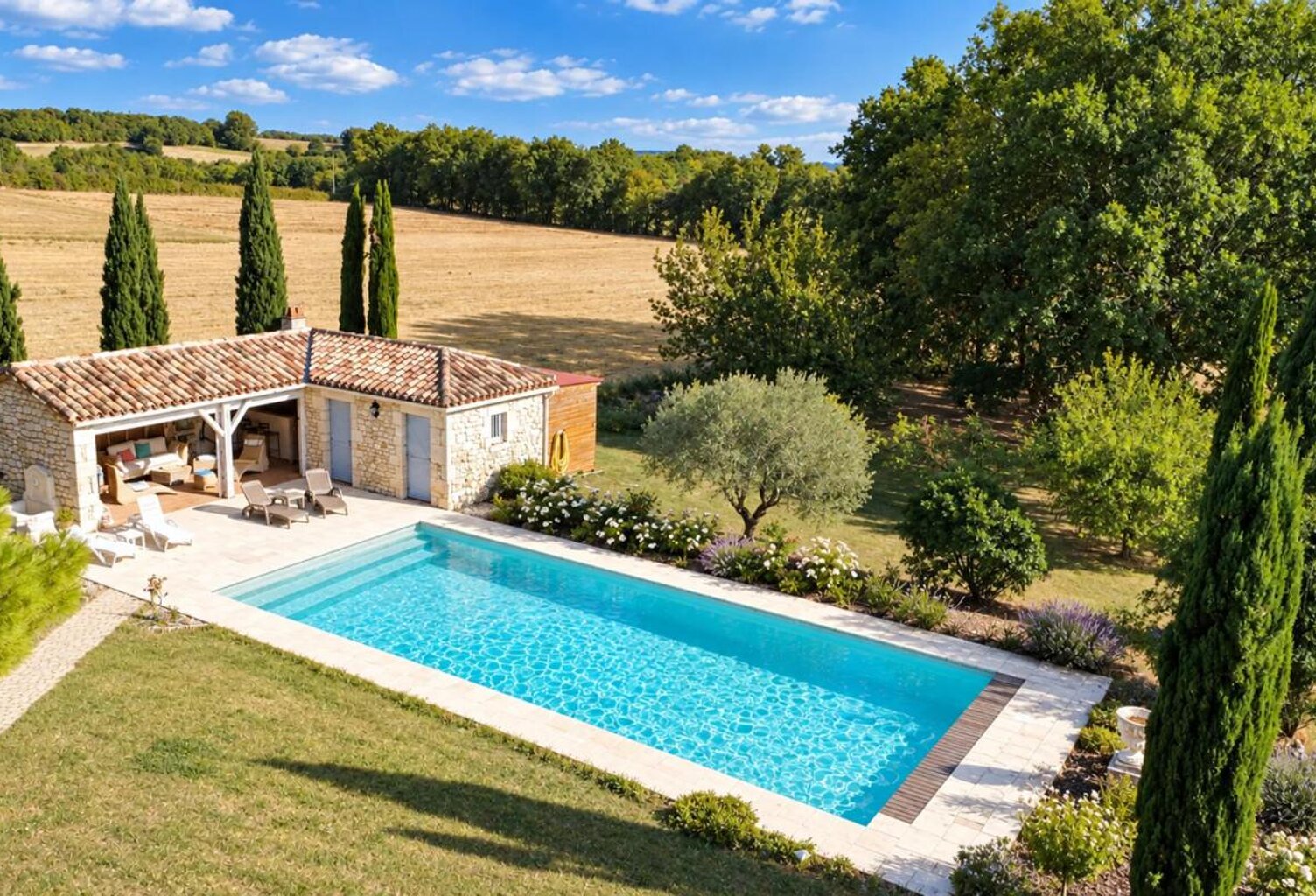 Maison de 7 pièces de 203 m² à Touffailles — photo 1
