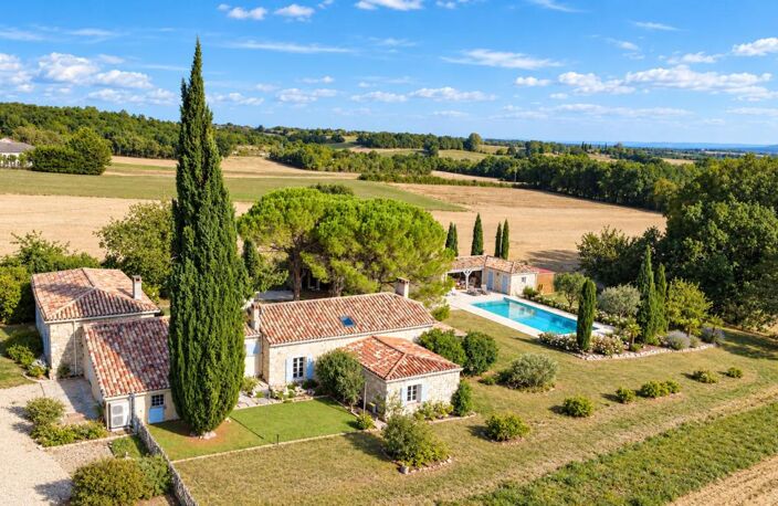 Maison de 7 pièces de 203 m² à Touffailles — photo 2