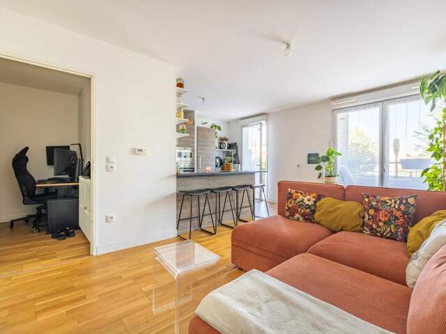 VALENTON – 3 PIÈCES 65 M² – BALCON 8 M² – PARKING — photo du bien