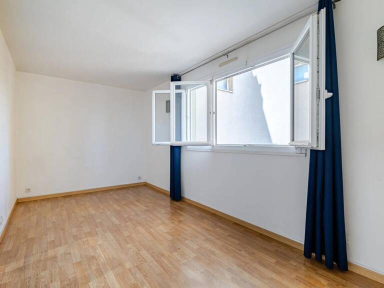Appartement 4 pièces de 80 m² situé à Bezons — photo 1