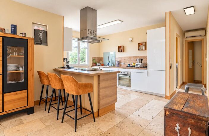 PLAISSAN (34230) – ENSEMBLE IMMOBILIER – 5 APPARTEMENTS – TERRAIN 1 055 M² – PISCINE – POTENTIEL LOCATIF — photo 4