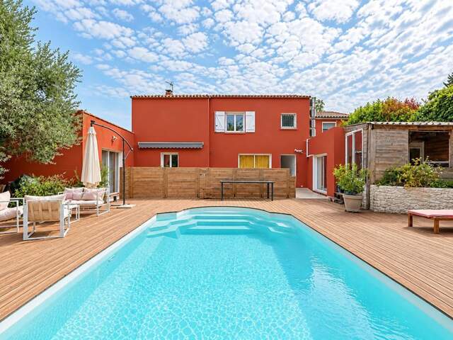 PLAISSAN (34230) – ENSEMBLE IMMOBILIER – 5 APPARTEMENTS – TERRAIN 1 055 M² – PISCINE – POTENTIEL LOCATIF — photo du bien