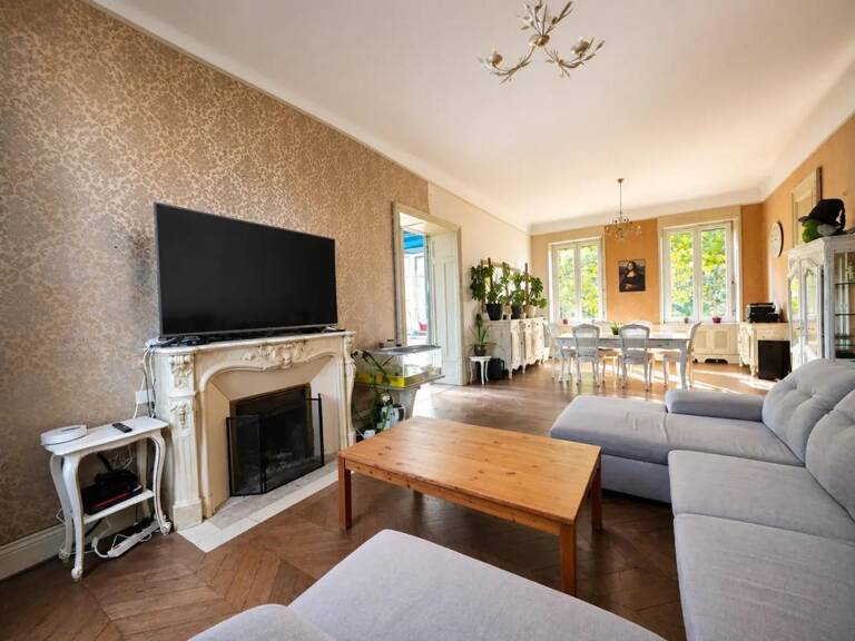 Maison de maître de 11 pièces de 350 m² à Fourmies — photo 1