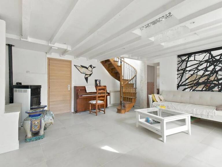 Maison de 11 pièces de 240 m² à Trets — photo 1