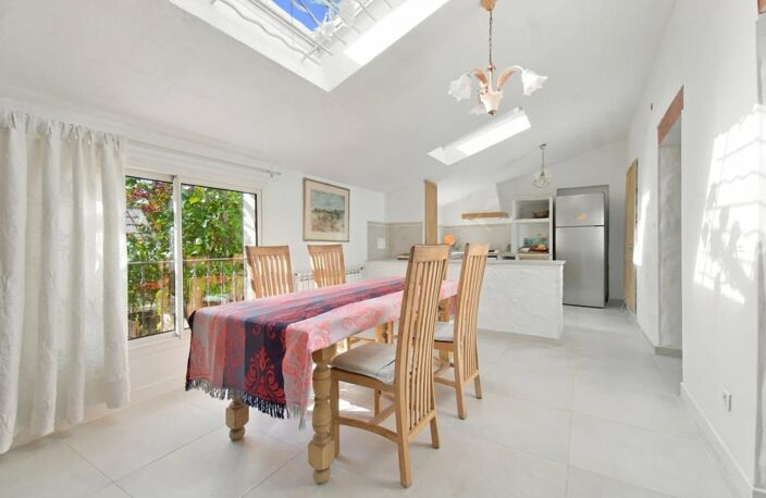 Maison de 11 pièces de 240 m² à Trets — photo 2