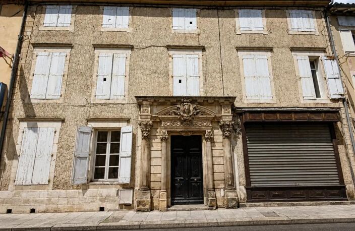 Immeuble de 20 pièces de 600 m² situé à Revel — photo 2