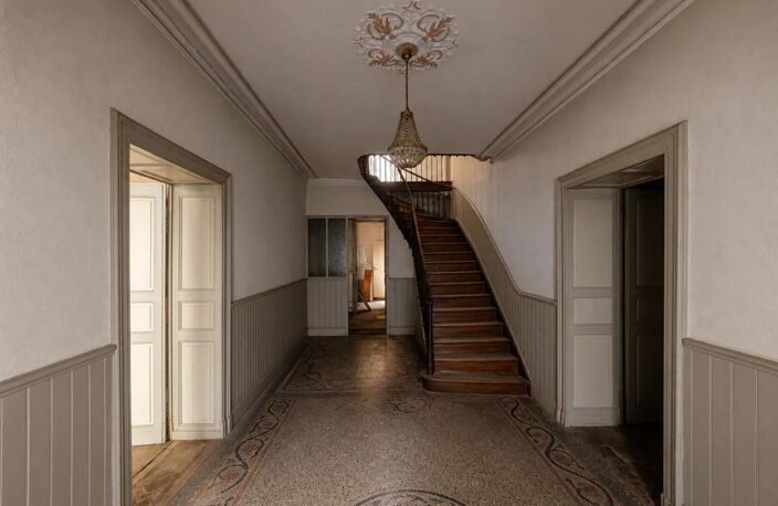 Immeuble de 20 pièces de 600 m² situé à Revel — photo 3