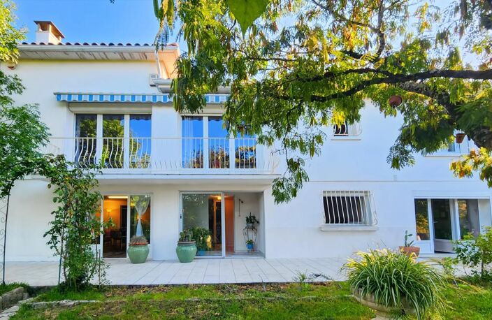 Maison de 6 pièces de 154 m² à Ribérac — photo 2