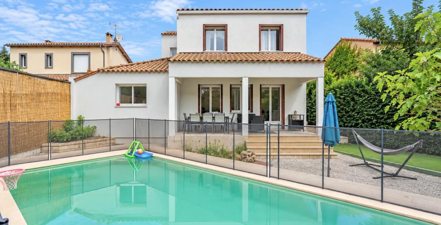 Maison de 9 pièces de 155 m² à Castelnau-le-Lez — photo 1