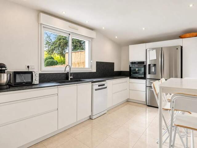 Maison de 9 pièces de 155 m² à Castelnau-le-Lez — photo du bien