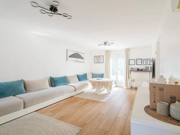 SEVRAN - Maison de type T4 de 103 m², sous-sol, jardin avec terrasse — photo 1