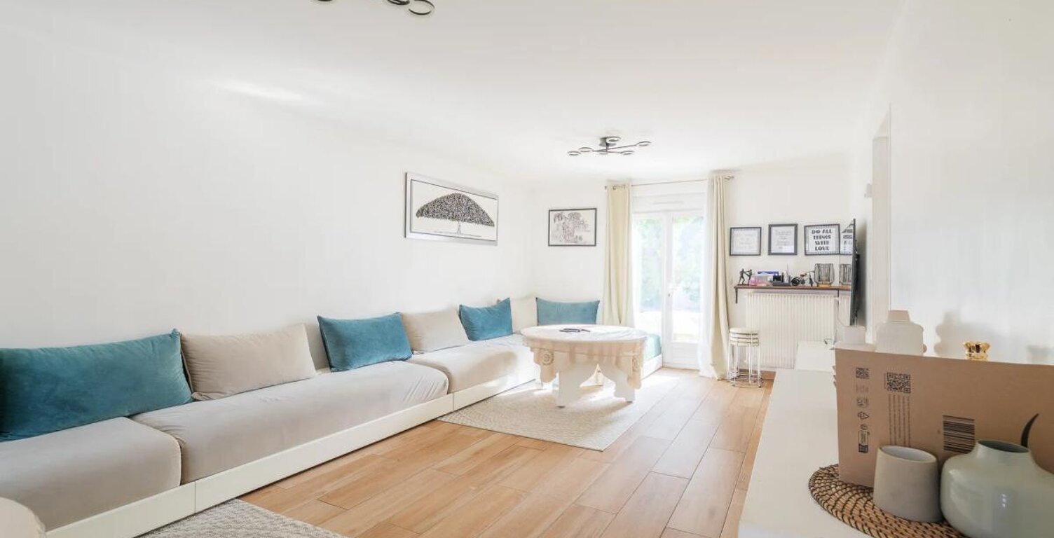 SEVRAN - Maison de type T4 de 103 m², sous-sol, jardin avec terrasse — photo 1
