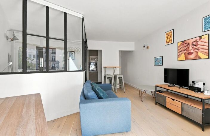 Studio avec coin nuit et balcon loggia situé à Paris 15 — photo 3