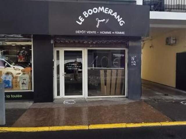 A LOUER LOCAL DE 73M² ENV ST PIERRE CENTRE — photo du bien