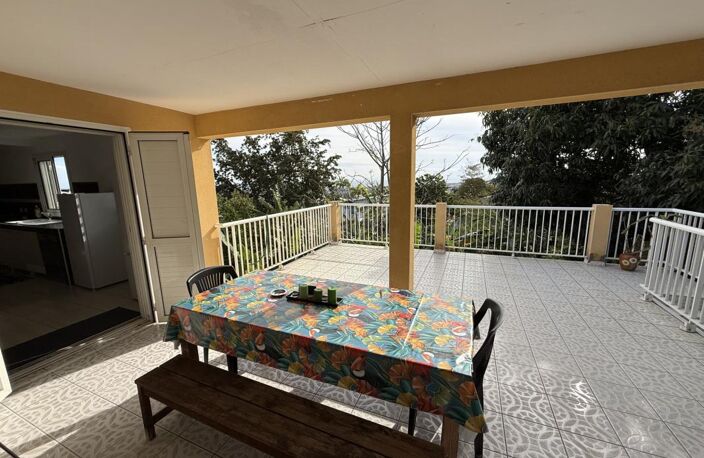 Maison F5/6 meublée de 120 m2 à La Rivière Saint Louis centr — photo 2