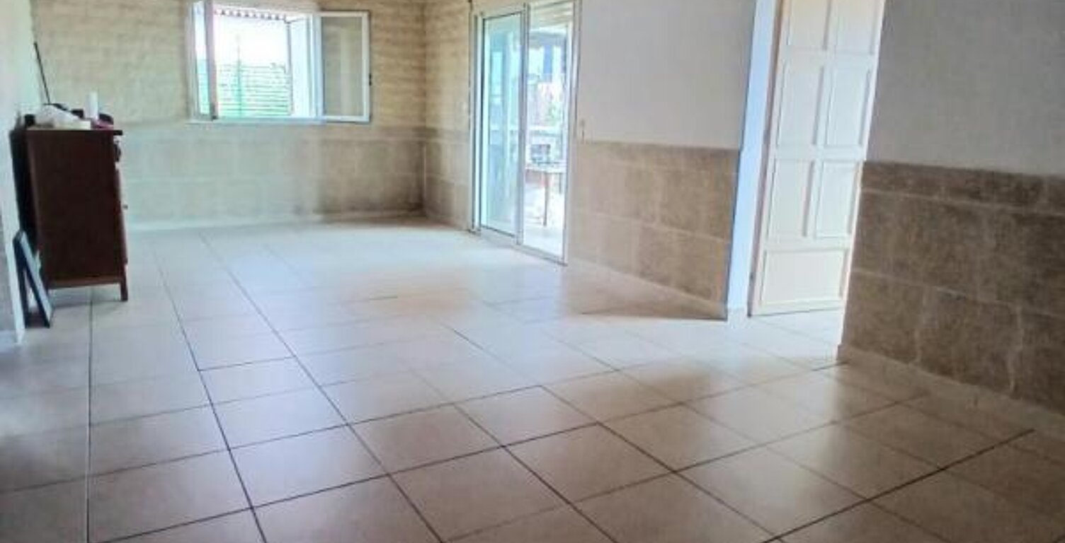 Maison F4 de 105 m2 sur terrain de 600 M2 Chemin de Ceinture — photo 1