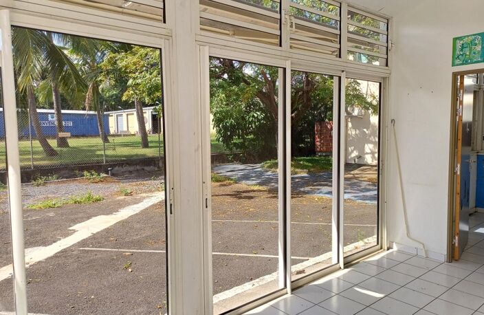 Bureaux 267 m² avec 8 parkings — photo 2