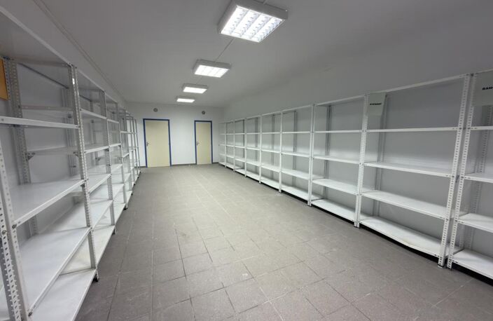 BUREAUX 366 M² À LOUER – SAINT-DENIS — photo 3