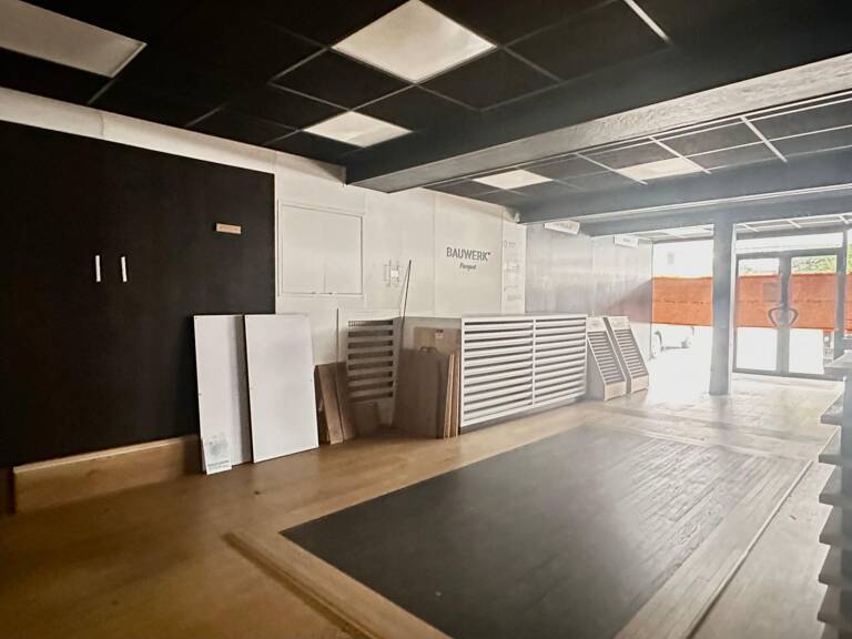 Commerce  167 m² — photo 1