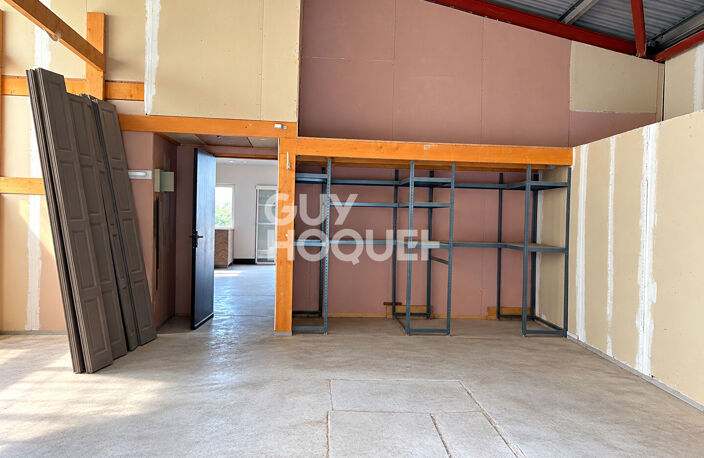 Local professionnel avec showroom et entrepôt ? Parcelle de 530 m² — photo 2
