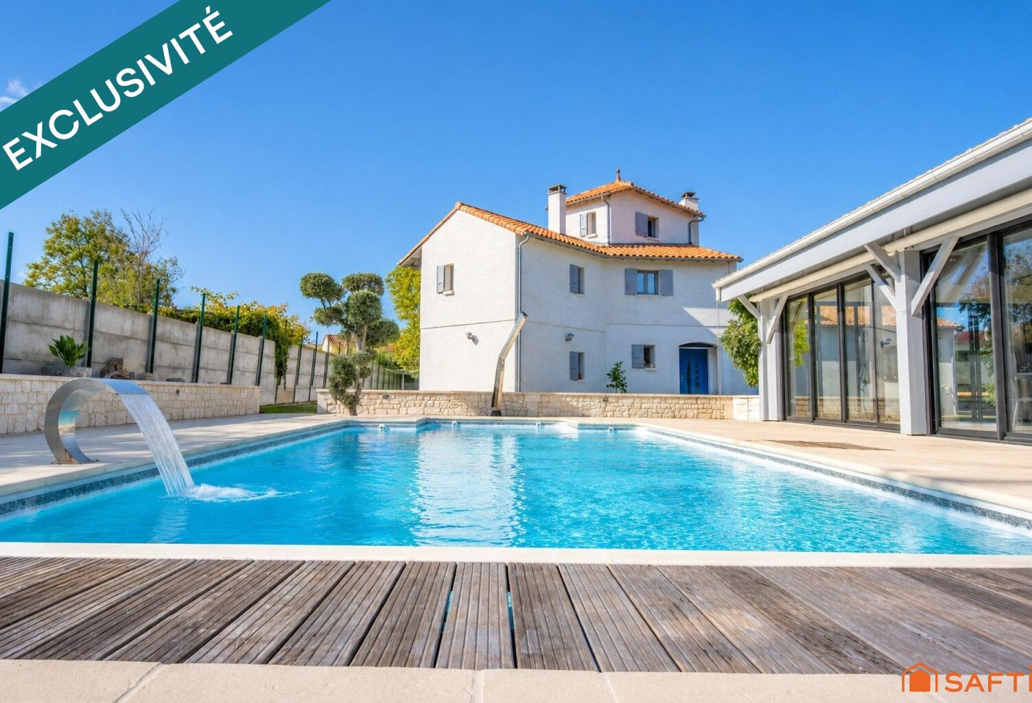 Propriété avec Piscine - 370m2 - Chaillevette 17890 — photo 1