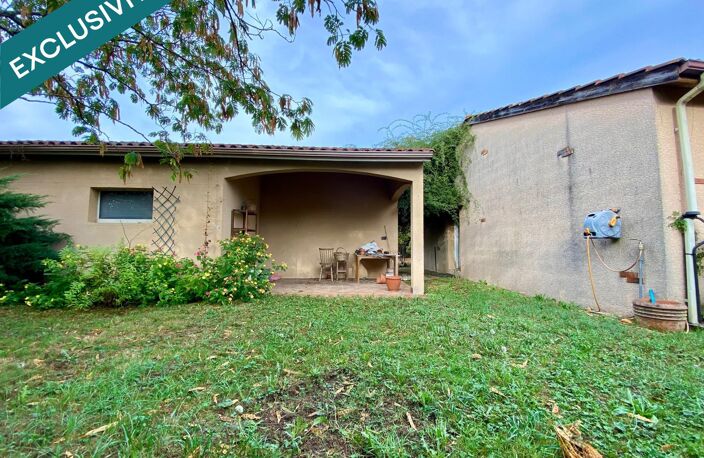 maison avec double garage — photo 2