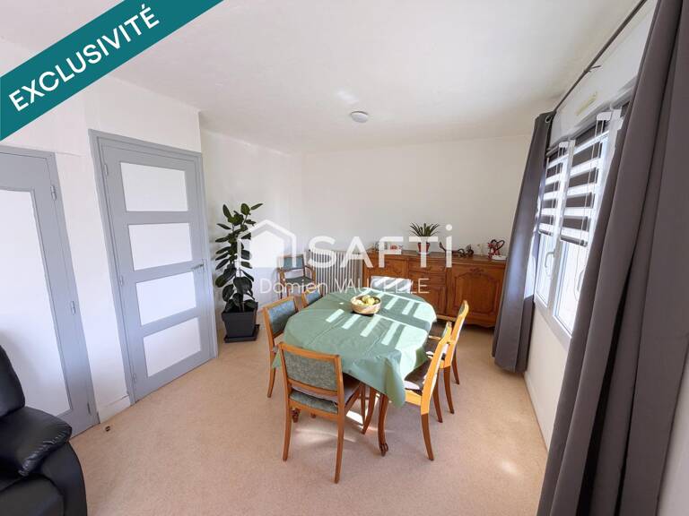 Pavillon de 80 m² sur sous-sol avec terrain de 1 200 m² et bâtiment de 115 m² — photo 1