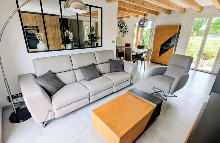 Maison de 95 m², 3 chambres, sous-sol, garages. — photo 5