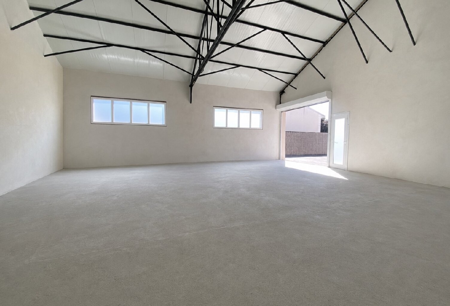 Vente local industriel  100 m² Taverny (95150) — photo 1