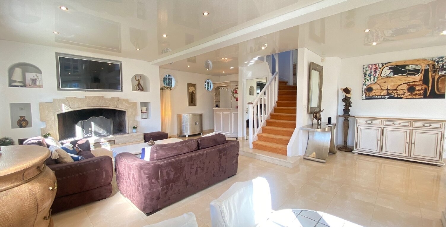 Vente maison 7 pièces 158 m² Taverny (95150) — photo 1