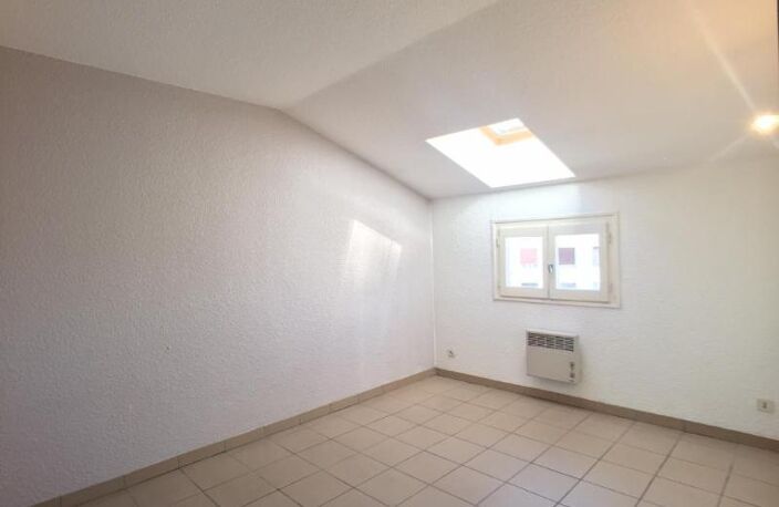 Location appartement 2 pièces 50 m² à Toulouse (31000) — photo 3