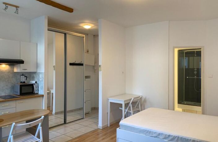 Location appartement 1 pièce 25 m² à Toulouse (31300) — photo 2