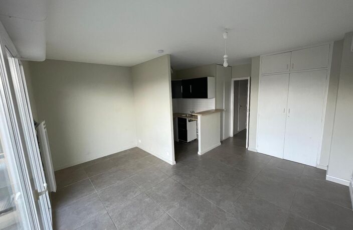 Location appartement 1 pièce 24 m² à Toulouse (31500) — photo 2