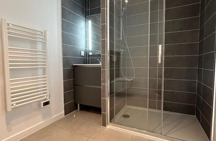 Location appartement 1 pièce 30 m² à Elne (66200) — photo 5