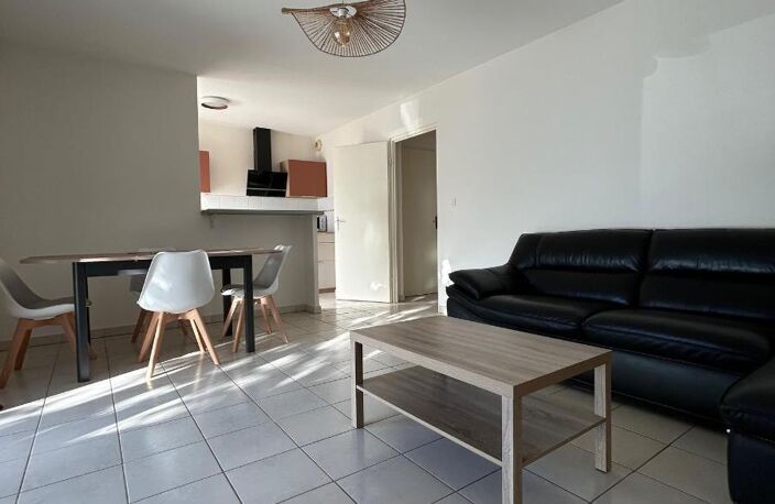 Location appartement 3 pièces 65 m² à Corneilla-del-Vercol (66200) — photo 3