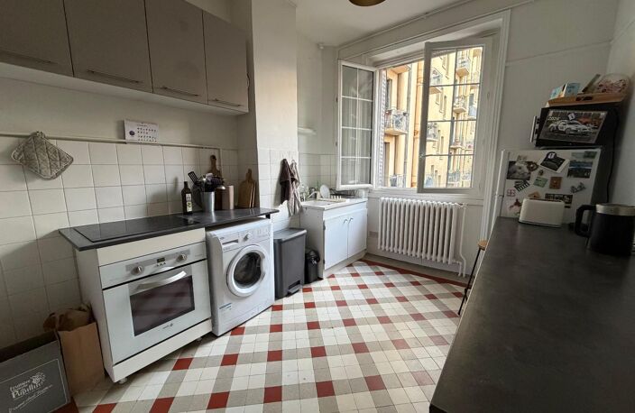 Location appartement 3 pièces 74 m² à Lyon 3 (69003) — photo 3