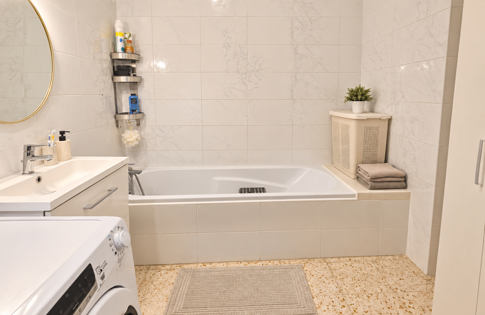 Dépt Hérault (34), à vendre MONTPELLIER Appartement T5 de 92 — photo 3