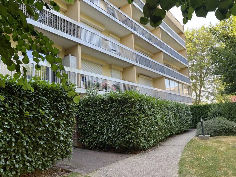 Appartement Elancourt 3 pièces 65 m2 - 2 balcons — photo 1