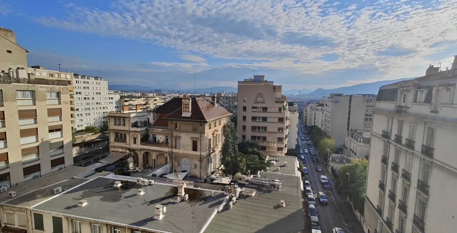 TYPE 3 MEUBLÉ 97,7 M2   DOUBLE TERRASSE   APERÇU MER   450 R — photo 1