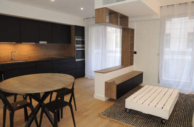 appartement  meublé  Lyon 2eme Arrdt  Stella. Garage — photo du bien