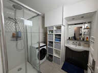 STUDIO MEUBLE AVEC TERRASSE — photo 3