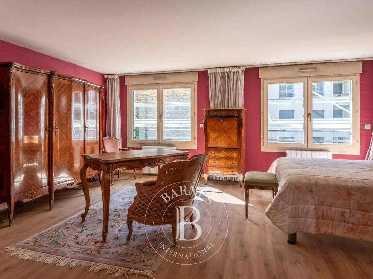 Lyon 3 - Préfecture - Appartement de 128,38 m²  - 2 chambres - À rénover — photo 1