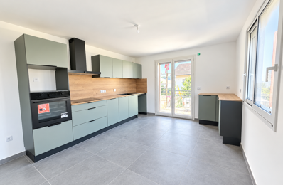 Appartement T4 entièrement rénové avec terrasse — photo du bien