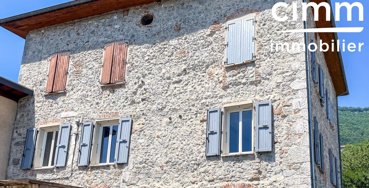 Appartement T4 de 120,16 m² - Entrée indépendante - Terrasse — photo 1
